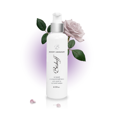 Dry and Sensitive Skin Soft Cleansing Mousse with White Rose — Photo 3